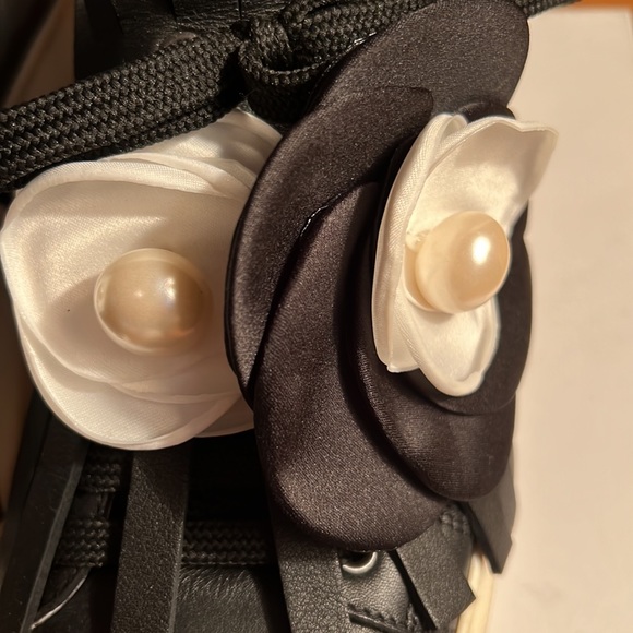 Pokemaoke shoes Sz 39 - Picture 3 of 5